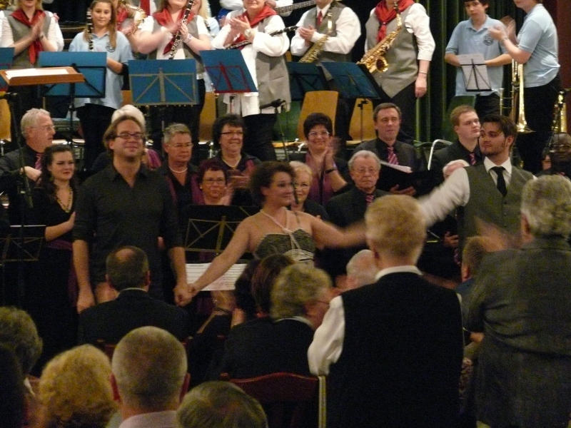 05.11.2011: Blech trifft Stimme  4. Konzert mit dem Blasmusikverein